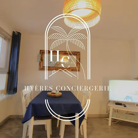 Apartment Triplex Le Port D'hyeres-400m-clim Wifi Parking By Hc Hyeres